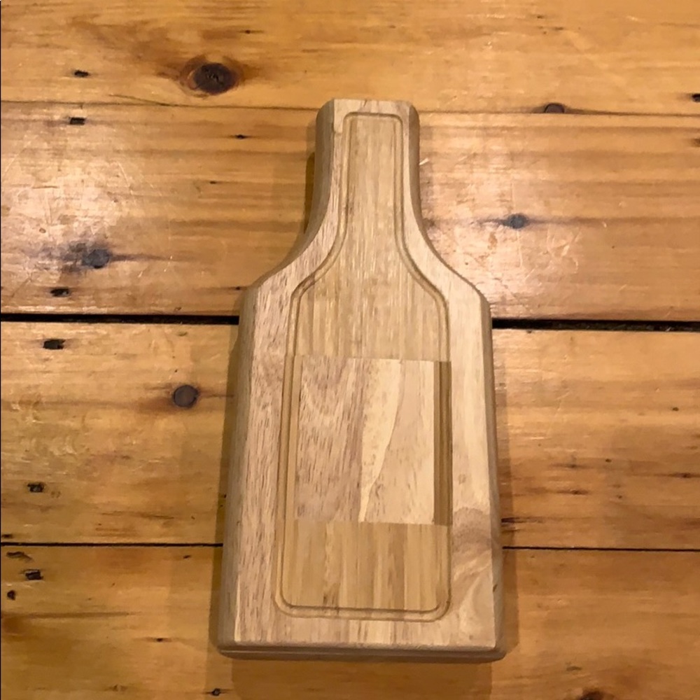 Toscana wine lovers cheese board. Picnic ready!